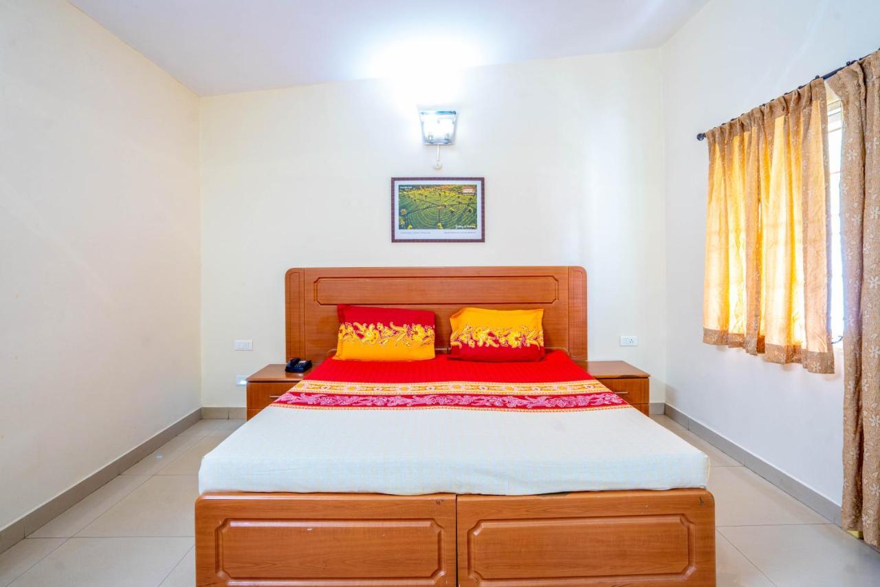 Hotel Tamilnadu - Ooty 1 Kültér fotó